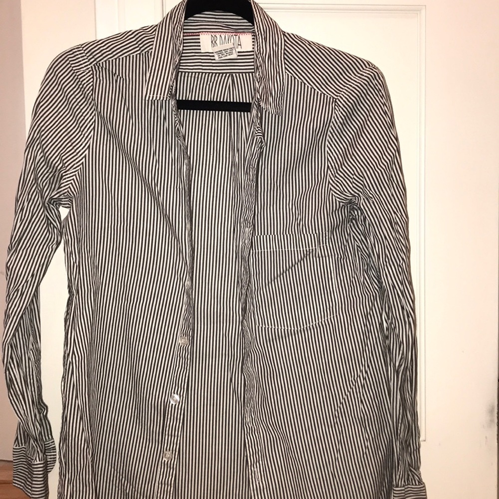**3 for $20**BB Dakota Black and white button down